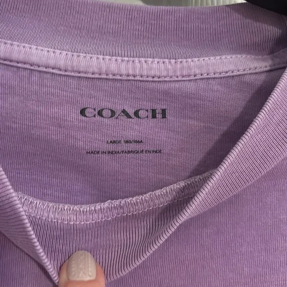 Coach distressed wash Tshirt - Picture 3 of 4